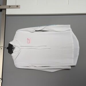 Vineyard Vines shirt. Long sleeve hoodie. Women's long sleeve shirt. Size XS